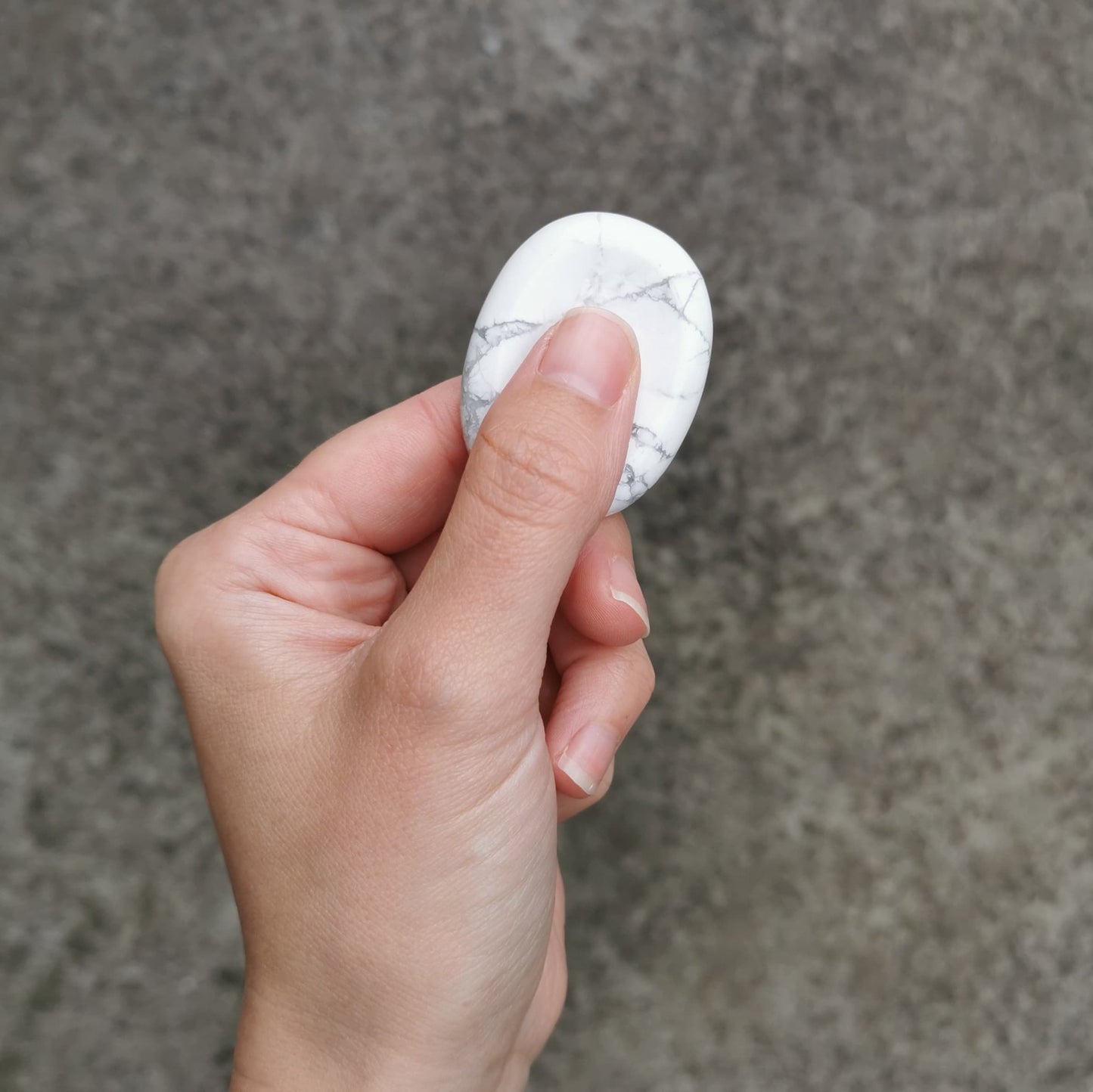 Safe + Confident - Howlite Worry Stone